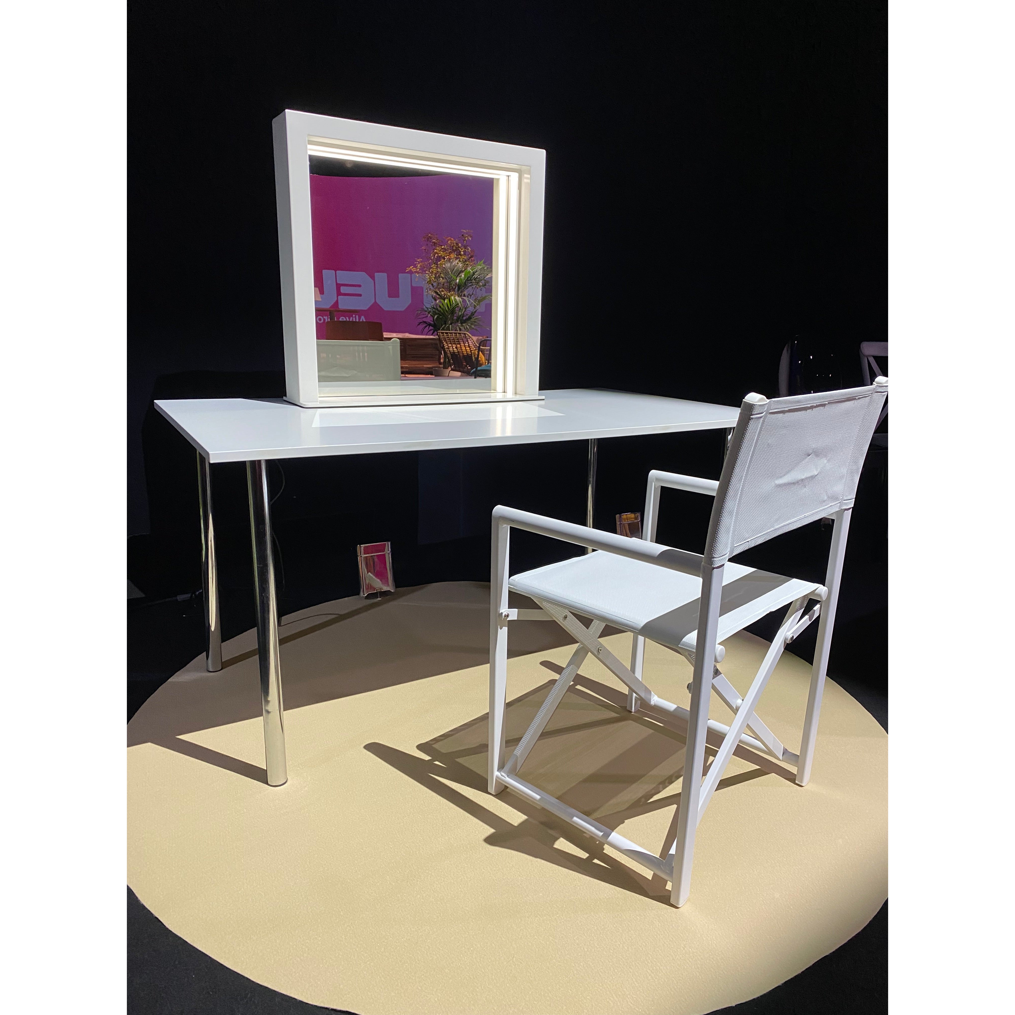 Miroir à maquillage éclairé - connecté