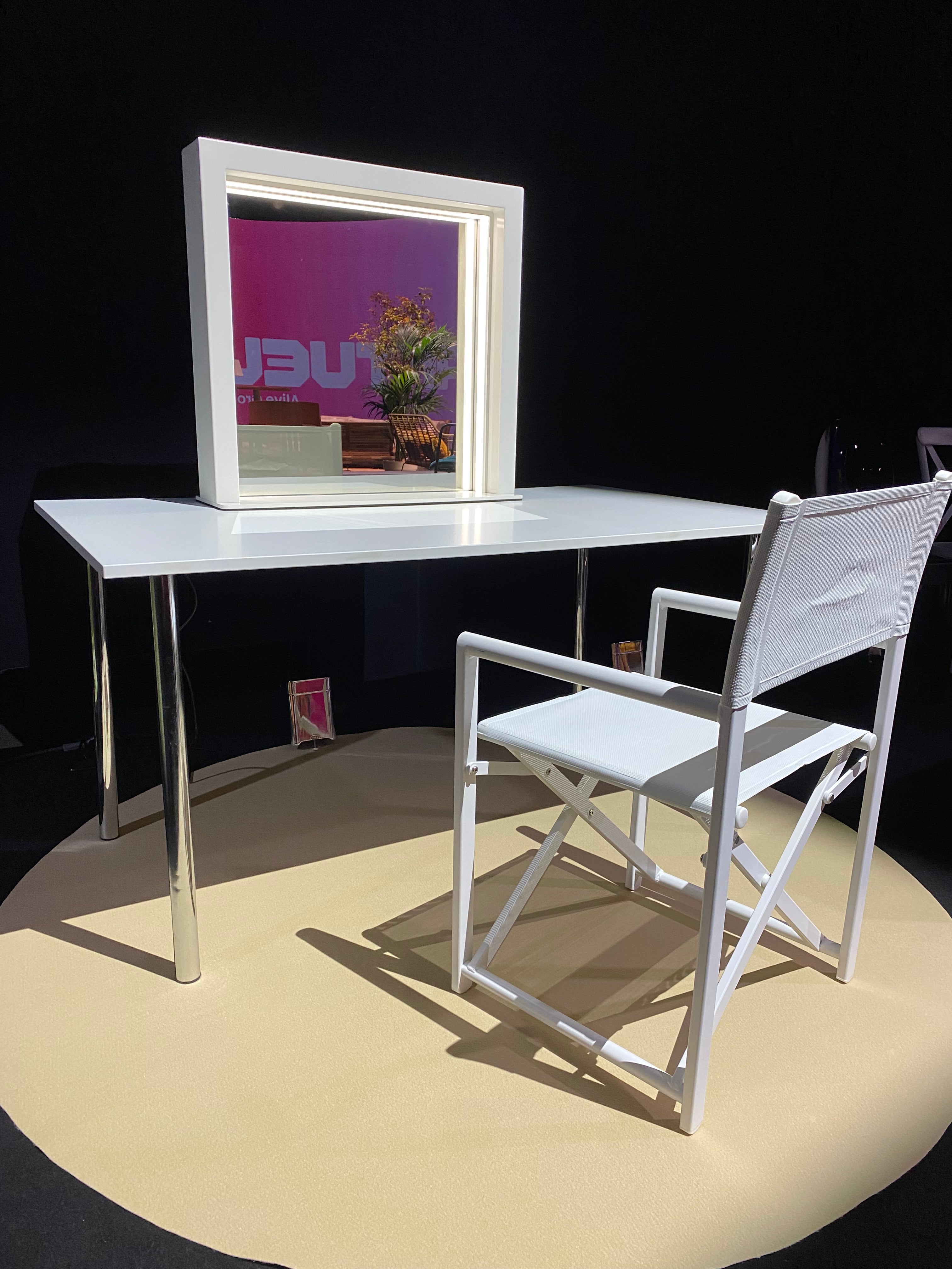 Miroir à maquillage éclairé - connecté