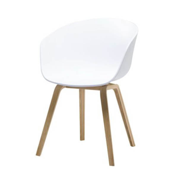 Chaise amagni blanc pieds bois